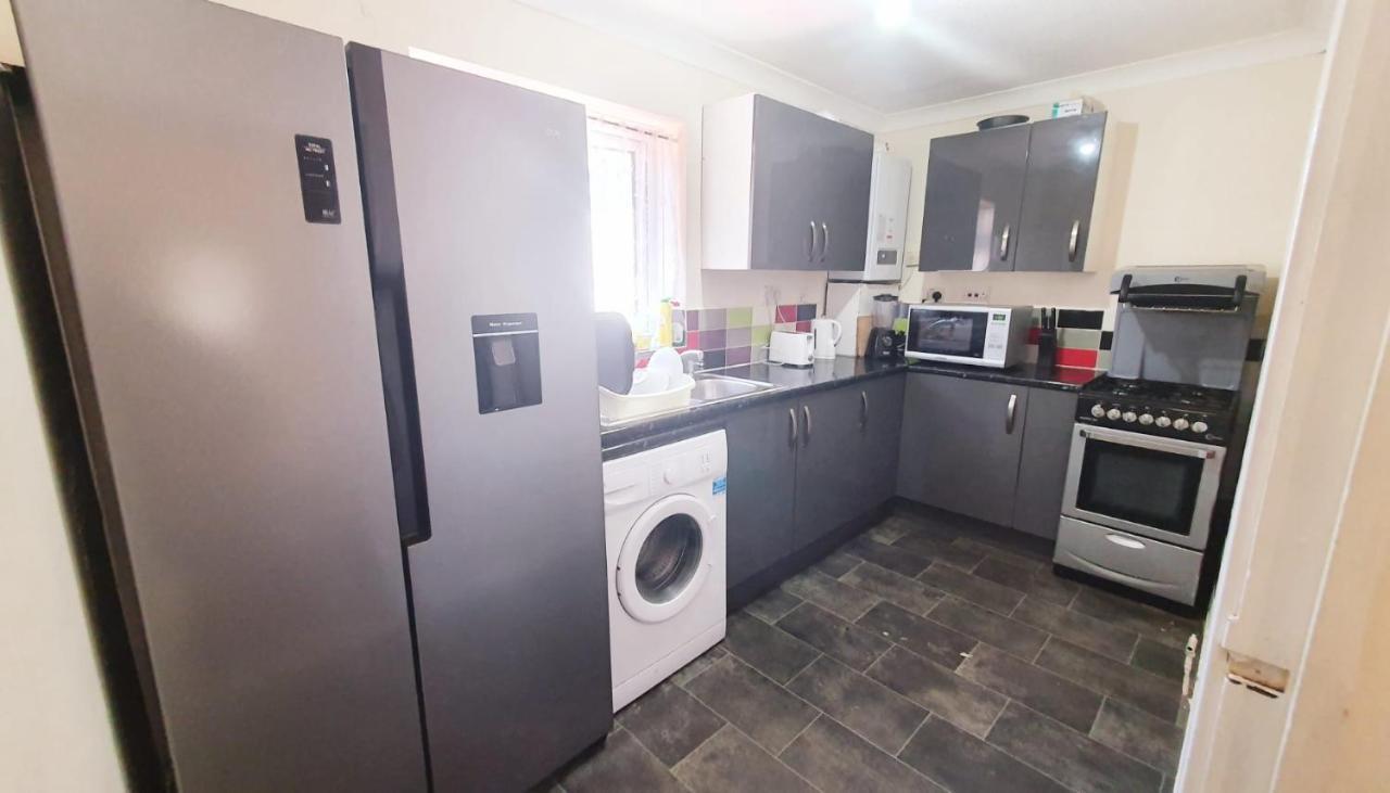 1 Bedroom Apartment Close To Slough Train Station 外观 照片