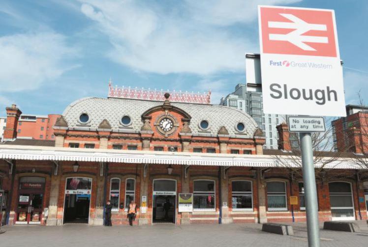 1 Bedroom Apartment Close To Slough Train Station 外观 照片