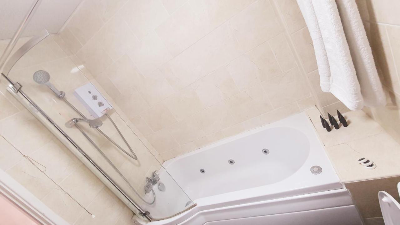 1 Bedroom Apartment Close To Slough Train Station 外观 照片
